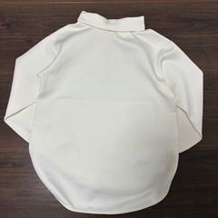 ティゴラ　ハイネック　スウェット　白の画像