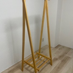ハンガーラックの画像