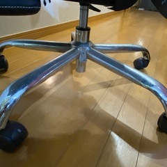 椅子オフィスチェア ゲーミング チェア デスクチェア パソコンチェアー 足置き付 ハイバック リクライニング フットレスト オットマン付  高さ昇降 肉厚クッションの画像