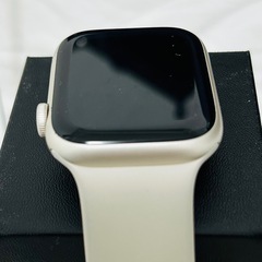 Apple Watch Series 7（アップルウォッチ7） 45mm スターライト GPS + セルラーモデルの画像