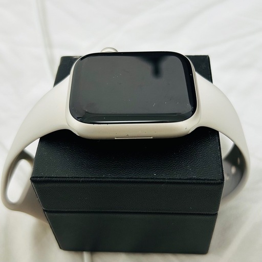 ?Apple Watch Series 7（アップルウォッチ7） 45mm スターライト GPS + セルラーモデル