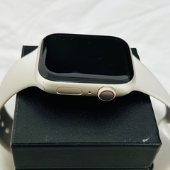 Apple Watch Series 7（アップルウォッチ7） 45mm スターライト GPS + セルラーモデルの画像