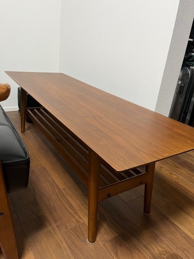 emoリビングテーブル