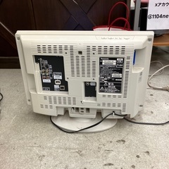 T2507-294 Panasonic 液晶テレビ TH-L20C1-W 2009年製 ホワイト リモコン付き 動作確認済み キズ汚れ有りの画像