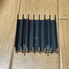 ヒートシンク　秋月電子　２種　２３個の画像