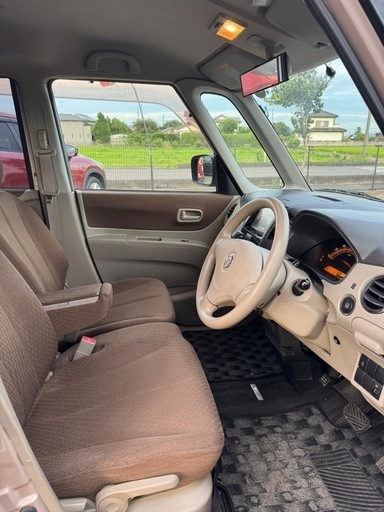 車のパーツ Nissan     Roox