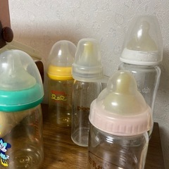 コンビ除菌じょーず＋哺乳瓶5本の画像