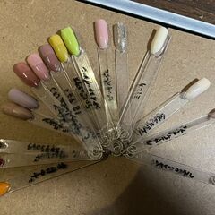 【0円】ジェルネイル　24点セット　Naility!ネイリティー　ダイソー　キャンドゥの画像