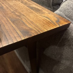 ダイニングテーブルの画像
