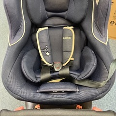 コンビ チャイルドシート クルムーヴ ネイビー 16081の画像