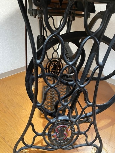 100年以上前のドイツシンガー　職業用　稼働品 最終 近日処分 100年以上前のドイツシンガー 職業用 稼働最終