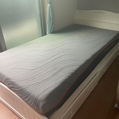 シングルベッド　マットレス付きの画像