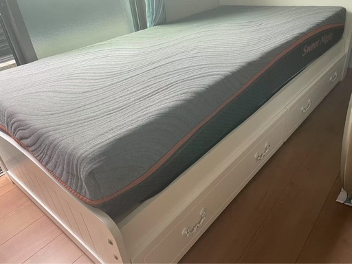 シングルベッド　マットレス付き