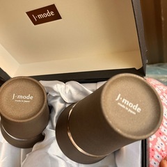 フレンチ風 金属製花瓶オブジェ｜モダン・ミニマル・民芸テイスト インテリア（ホテル・モデルルーム向け）の画像