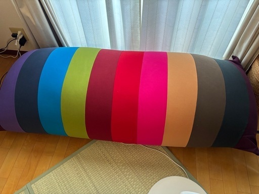 ヨギボーマックス本体&レインボーカラーカバービーズクッション