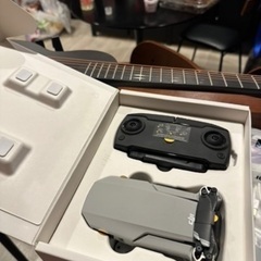  LG製の34インチゲーミングモニターと、DJI製のドローン (今日から明日まで)の画像