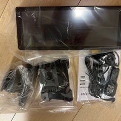 即日発送　送料無料　IPS液晶　オンダッシュ　新品未開封　CarPlay ディスプレイオーディオ　10.26インチ 取付工事不要　の画像