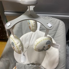 バウンサー　洋服の画像