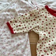 女の子 かわいい柄の肌着🌸🐰💗 50~70センチ 9点セット 長袖 秋冬服の画像