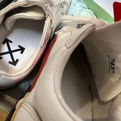 【オフホワイト】スニーカーの画像