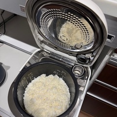 一升炊き炊飯器　パナソニック ナショナル　SR-SH18A の画像