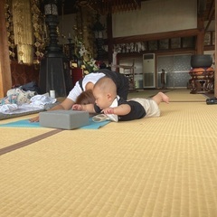 🌞【夏休み特別企画】お寺で親子ヨガ教室🧘‍♀️🧘‍♂️の画像