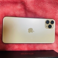 【美品】iPhone 11 Pro Max 256GB 画面＆本体 新品同様の画像