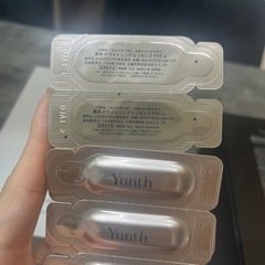 【美品】美容家電2種類・美容液セットの画像