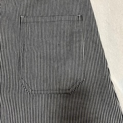 デニム地エプロンの画像