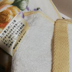 【未使用】 バスタオル 薄手 花柄 イエローの画像