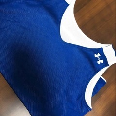 アンダーアーマー〝スポーツ用タンクトップ〟の画像