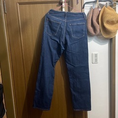無印ワイドジーンズの画像