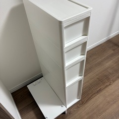 隙間ストッカー4段の画像