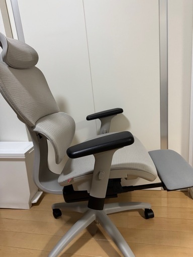 (高級椅子) オフィスチェア グレー(足、背中、首の調節可能)