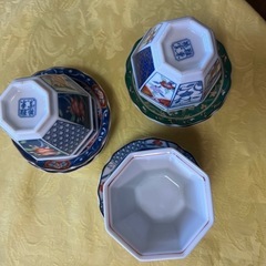 お皿の画像