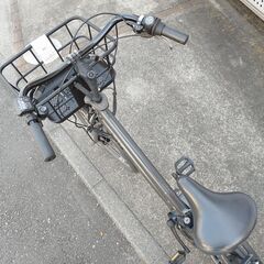 【美品】BRIDGESTONE ブリヂストン 電動アシスト自転車 bikke GRI ビッケ グリ E.XBKダークグレー B300バッテリー 24/20型 新品フロントバスケット チャイルドシート ブリジストンの画像