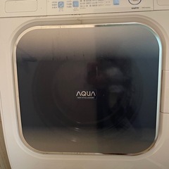 斜めドラム式の洗濯乾燥機の画像