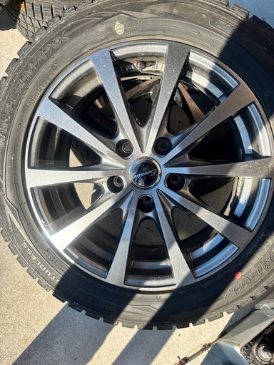 205/55r16スタッドレスタイヤセット！