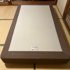 シモンズ ボックススプリング セミダブルの画像