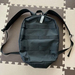 【新品】通勤リュック リュックサック　バッグ　通勤　ブラック テープデザインの画像