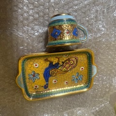 ローマの小皿　ティーカップの画像