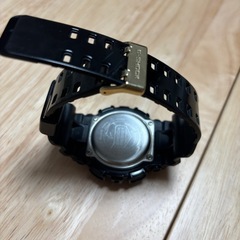 【G-SHOCK GD-100GB ゴールドブラック 大型フェイス】
の画像