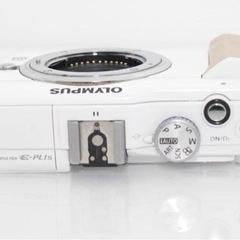 OLYMPUS PEN E-PL1 レンズキットホワイトの画像