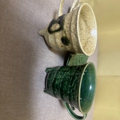 可愛いフォルムのカップ　小皿　色違い2組の画像