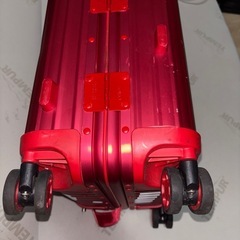 supreme RIMOWAスーツケース 早い者勝ちお値段ご提示お願いいたします！ の画像