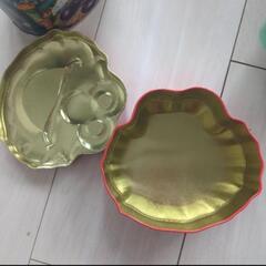 ディズニー　ユニバ　お菓子空缶　3個　ランチボックスの画像