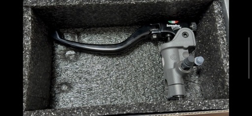 ブレンボbrembo16RCSラジアルクラッチマスター　GPZZRXGSFZ1