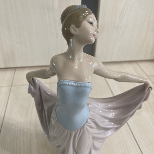 LLADRO リヤドロ フィギュリン 踊る少女 LLADRO リヤドロ 踊る少女 フィギュア 人形 女性 リアドロ