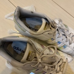 adidas スニーカー　スーパースターの画像