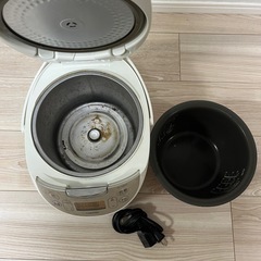 TOSHIBA 東芝ジャー炊飯器　お料理メニュー付き　RC10-MSH 5.5合炊きの画像
